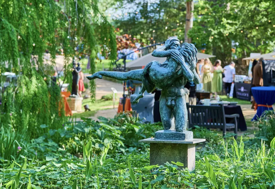 umlauf sculpture garden auction texas